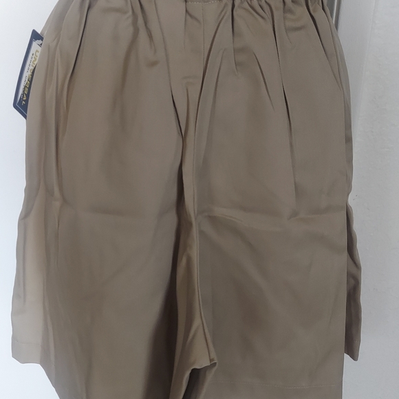 Girls uniform skort size 18, Khaki, with 2 flowers white design in front - Picture 5 of 6